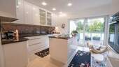 Küche Wohnung links - 