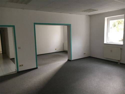 Zimmer 1 und 2 - 5 Zimmer Büro in Bottendorf