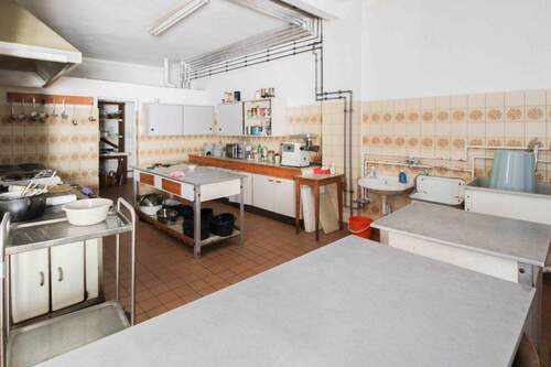 Küche Gaststätte - 1 Zimmer Mehrfamilienhaus, Wohnhaus zum Kaufen in Lutherstadt Wittenberg
