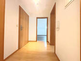 Flur - 2 Zimmer Etagenwohnung zur Miete in Ruhstorf