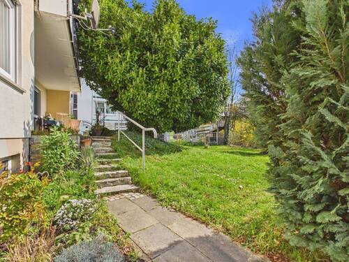 Zugang Terrasse EG - 3-Familienhaus mit großem Grundstück