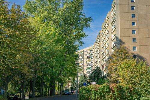 Hausansicht - Etagenwohnung mit 35,80 m² in Chemnitz zur Miete