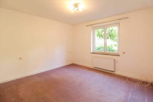 Schlafzimmer - 2 Zimmer Etagenwohnung in Stuttgart