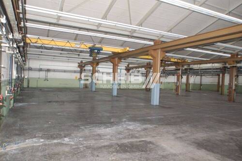 Druckluft vorhanden - Robuste Halle: Ideal für die Produktion!