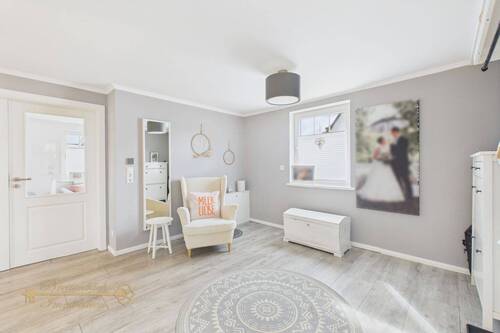 Eingangsbereich - 3 Zimmer Einfamilienhaus zum Kaufen in Schwanewede