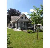 PARADIESISCH SCHÖN !! Freistehendes Einfamilienhaus mit 139 qm Wohnfläche auf 778 qm Grund - Rangsdorf