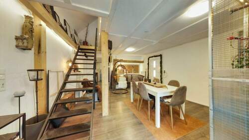 Wohnzimmer WHG 2 - 7 Zimmer Mehrfamilienhaus, Wohnhaus in Geldern