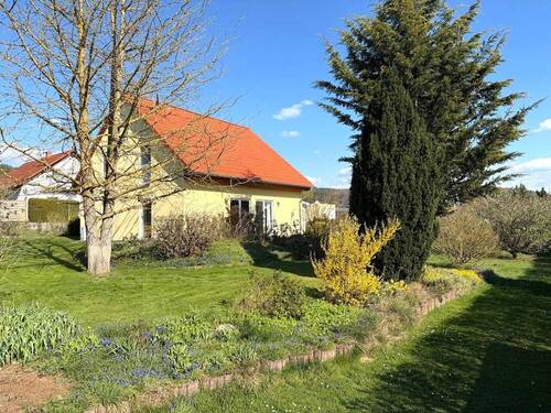 Bild 2 - 5 Zimmer Einfamilienhaus zum Kaufen in Alheim / Heinebach