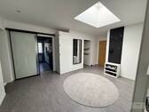 Flur (1) - Top-sanierte 3-Zimmer-Wohnung mit Balkon, Aussicht & Wellnessbereich in ruhiger Lage