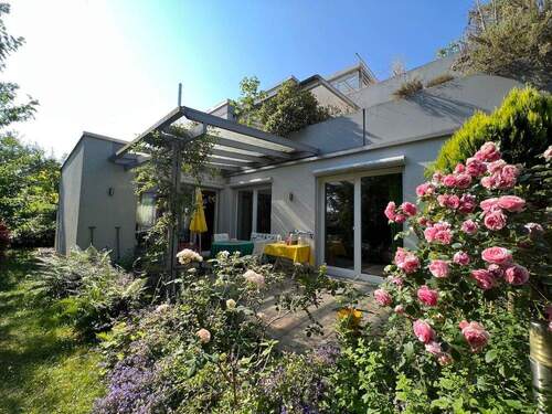 Wohnung vermieten Karlsruhe - Modern sanierte 5-Zi.-Wohnung mit herrlichem Garten