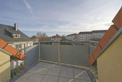 Balkon - Das eigene Nest - Maisonette-Wohnung mit Sonnenbalkon 57 m² Weißenfels-West frei nach Vereinbarung