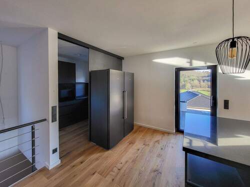 Küche mit Zugang zur Terrasse - 