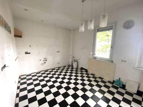 Küche m Fenster q - 