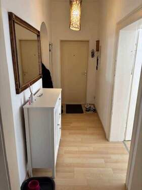 Flur 3 - Etagenwohnung mit 115,70 m&sup2; in Zirndorf zum Kaufen