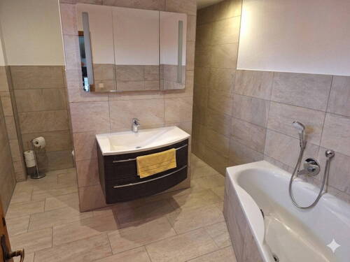 Badezimmer Erdgeschoss - 