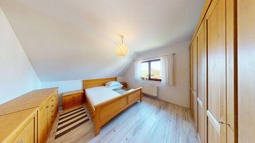 Zimmer 4 (DG) - 