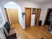 Diele - Etagenwohnung mit 85,00 m&sup2; in Pocking zum Kaufen