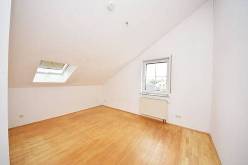 Schlafzimmer 1 von 1 - 