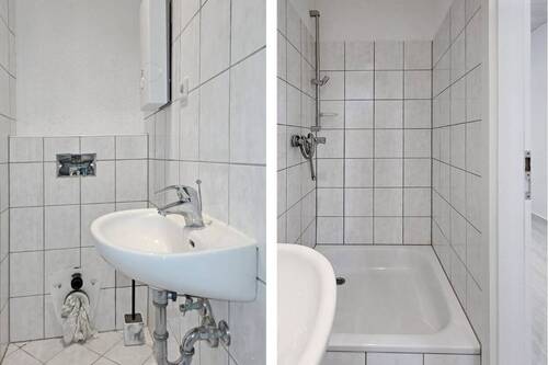 Blick in das Badezimmer - 