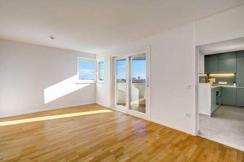 Heller Wohnbereich. - 3 Zimmer Etagenwohnung zum Kaufen in München