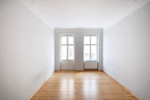 Zimmer 1 - 2 Zimmer Etagenwohnung zum Kaufen in Berlin