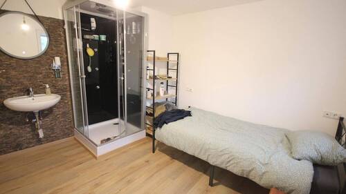 Schlafen OG mit Dusche - 