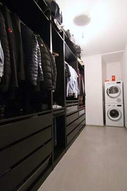 Ankleide - Hauswirtschaftsraum - 