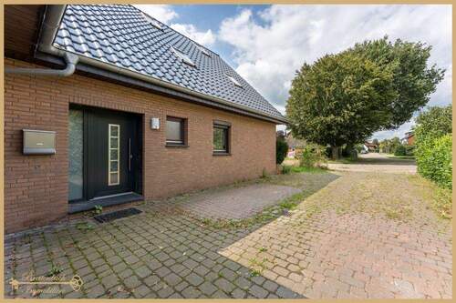 Eingang - 7 Zimmer Einfamilienhaus zum Kaufen in Berne