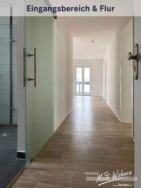 Eingangsbereich und Flur - 3 Zimmer Etagenwohnung zur Miete in Bad Dürrenberg