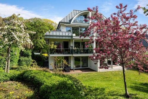 Blick auf die Südseite.jpg - Eigentumswohnung mit Garten in bester Lage