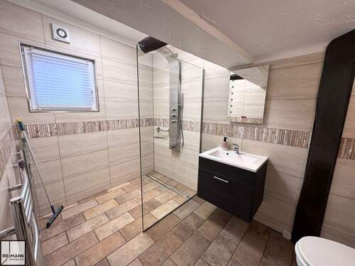 Tageslichtbad Erdgeschoss - 