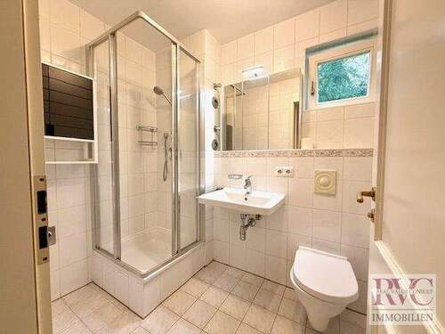 Bad - 3 Zimmer Etagenwohnung zum Kaufen in Laufen