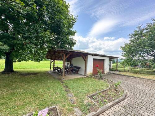 Überdachter Freisitz und Garage - Grundstück in Sexau zum Kaufen