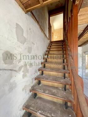 EG Treppe Ansicht 1 - 