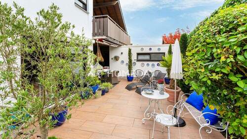 Terrasse 1 - 8 Zimmer Einfamilienhaus zum Kaufen in Pirmasens