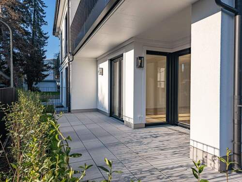 Großzügige Terrasse. - 