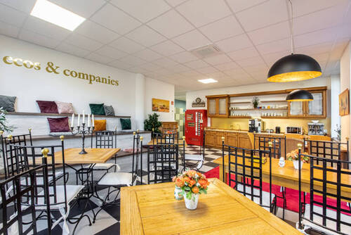 Mediterranes Bistro im EG - Büro in München