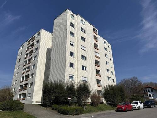 Hausansicht - 4 Zimmer Etagenwohnung in Stockach