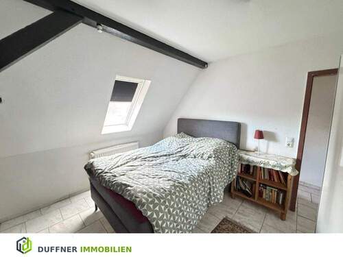 Schlafzimmer1 - 