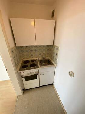 Küchenzeile - 1 Zimmer Etagenwohnung zum Kaufen in Puchheim