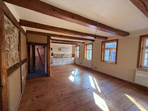 004020156800_302_360_11112025045623244 - 