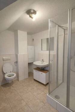 Badezimmer - Etagenwohnung mit 49,30 m&sup2; in Kehl zur Miete