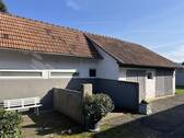 Stallgebäude (ca. 130 m²) - 
