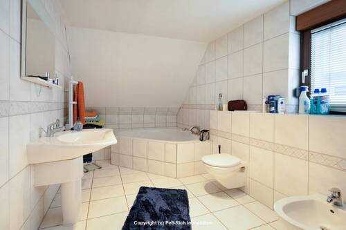 Badezimmer Nr. 2 (Vorderhaus) - 