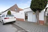 Zugang/Einfahrt zum Garten (Mozartstraße) - 