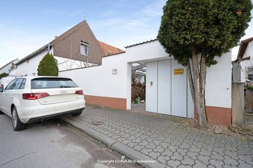 Zugang/Einfahrt zum Garten (Mozartstraße) - 
