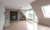 Wohnzimmer.webp - 3 Zimmer Etagenwohnung zum Kaufen in Burgthann