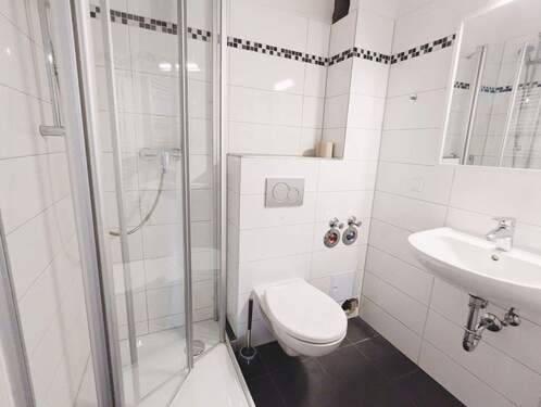 Duschbad mit WC - 