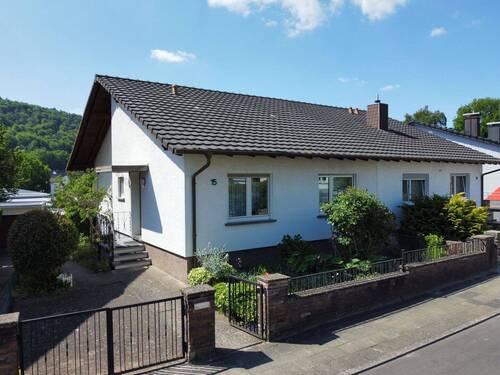 Bild 2 - 4 Zimmer Einfamilienhaus zum Kaufen in Kaiserslautern