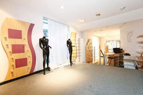 Geschäft 1 Laden 6 - 